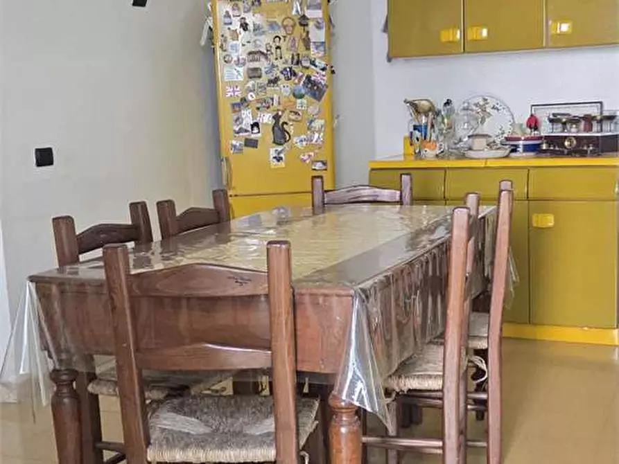 Immagine 5 di Appartamento in vendita  in VIA FERRANTE APORTI 42 a Bitonto