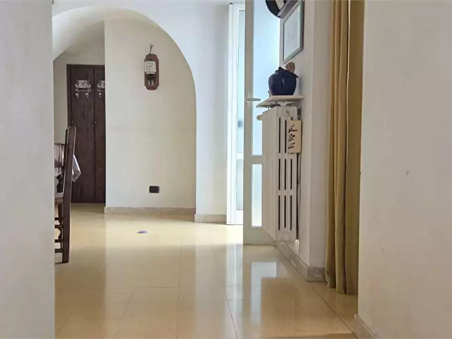Immagine 40 di Appartamento in vendita  in VIA FERRANTE APORTI 42 a Bitonto