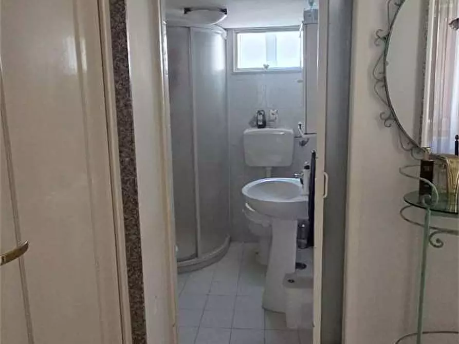 Immagine 23 di Appartamento in vendita  in via Palmiro Togliatti 46 a Bitonto