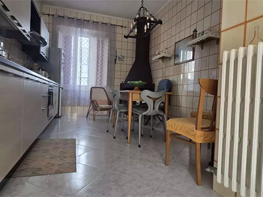 Immagine 34 di Appartamento in vendita  in via Palmiro Togliatti 46 a Bitonto