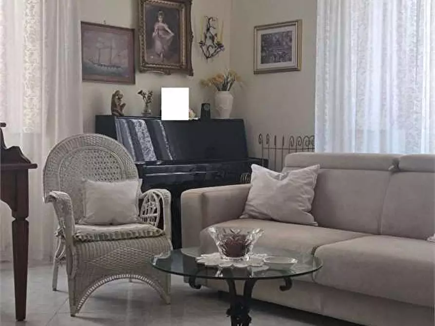 Immagine 44 di Appartamento in vendita  in via Palmiro Togliatti 46 a Bitonto