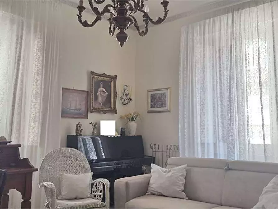 Immagine 45 di Appartamento in vendita  in via Palmiro Togliatti 46 a Bitonto