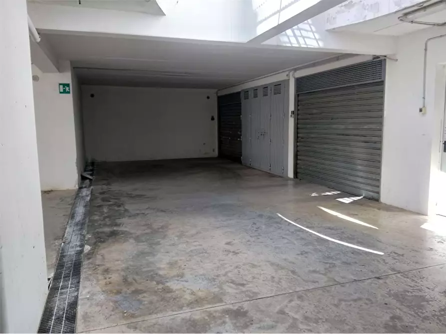 Immagine 43 di Appartamento in vendita  in via bruno buozzi 36 a Bitonto