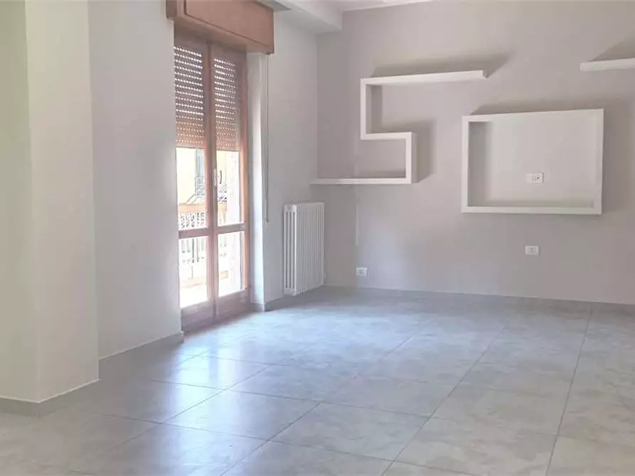 Immagine 2 di Appartamento in affitto  a Bitonto