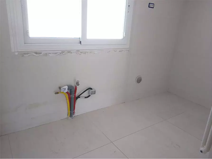 Immagine 12 di Appartamento in vendita  in via tenete domenico modugno 22 a Bitonto