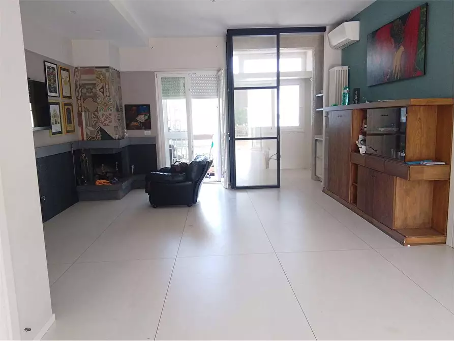 Immagine 4 di Appartamento in vendita  in via tenete domenico modugno 22 a Bitonto