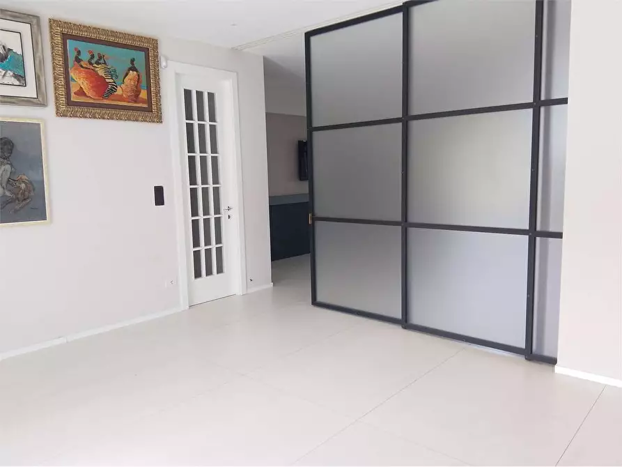 Immagine 51 di Appartamento in vendita  in via tenete domenico modugno 22 a Bitonto