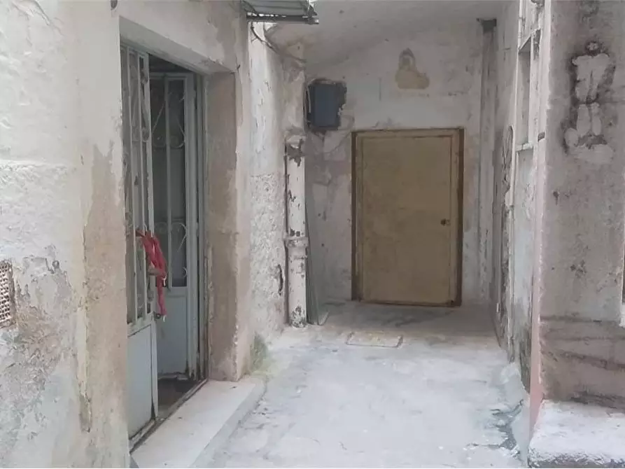 Immagine 1 di Casa indipendente in vendita  in arco gregoriano  6/3/4 a Bitonto