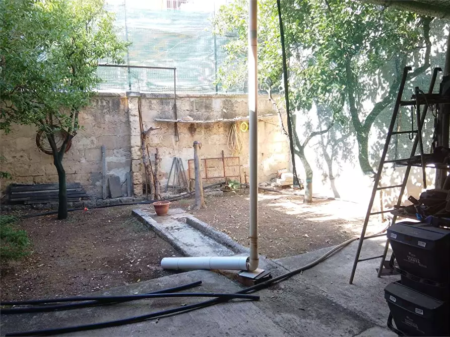 Immagine 6 di Casa indipendente in vendita  in VIA CAZZOLLA  19 a Bitonto
