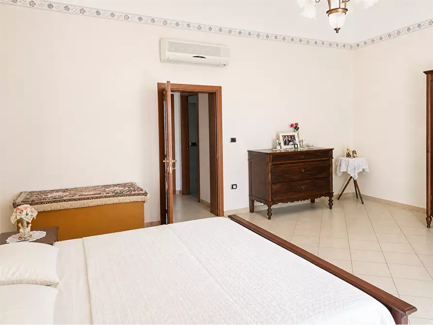 Immagine 2 di Casa indipendente in vendita  in via leopardi  2/3 a Bitonto