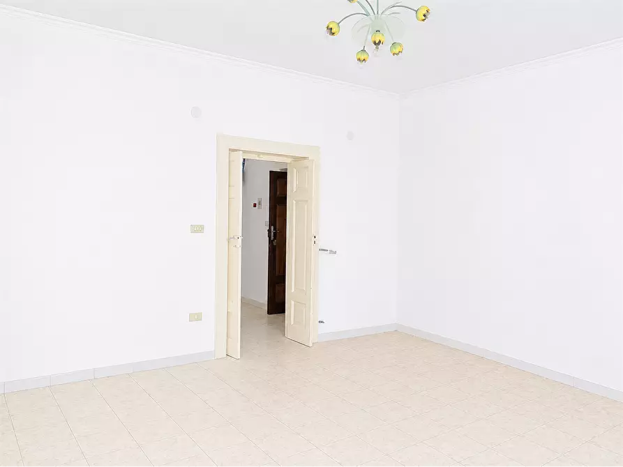 Immagine 16 di Casa indipendente in vendita  in via leopardi  2/3 a Bitonto