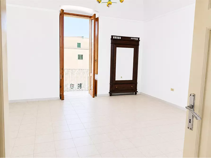 Immagine 15 di Casa indipendente in vendita  in via leopardi  2/3 a Bitonto