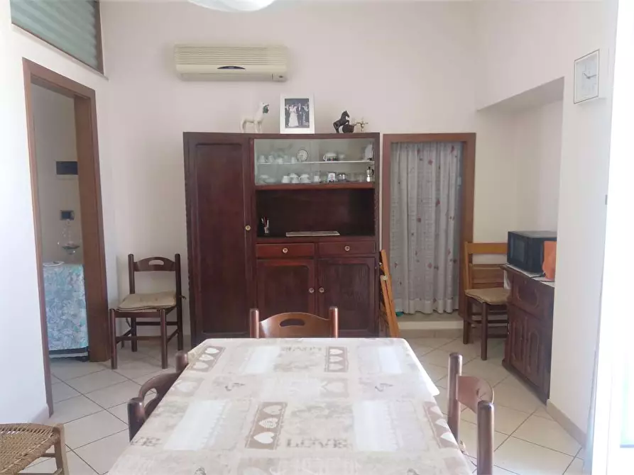 Immagine 9 di Casa indipendente in vendita  in via leopardi  2/3 a Bitonto