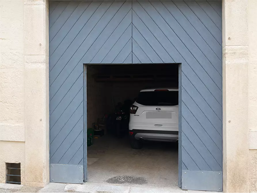Immagine 22 di Casa indipendente in vendita  in via leopardi  2/3 a Bitonto