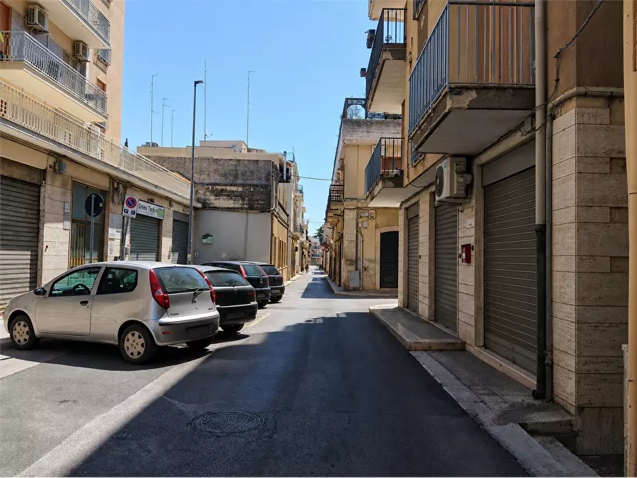 Immagine 15 di Bilocale in affitto  in via ruggero bonghi 34 a Bitonto