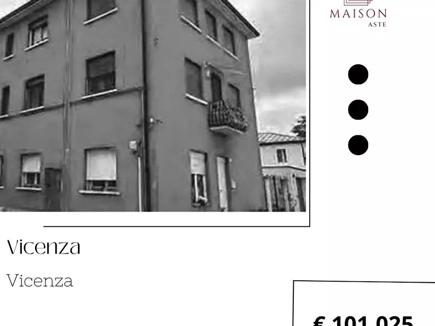 Immagine 1 di Appartamento in vendita  in Via Ippolito Pindemonte  25 a Vicenza