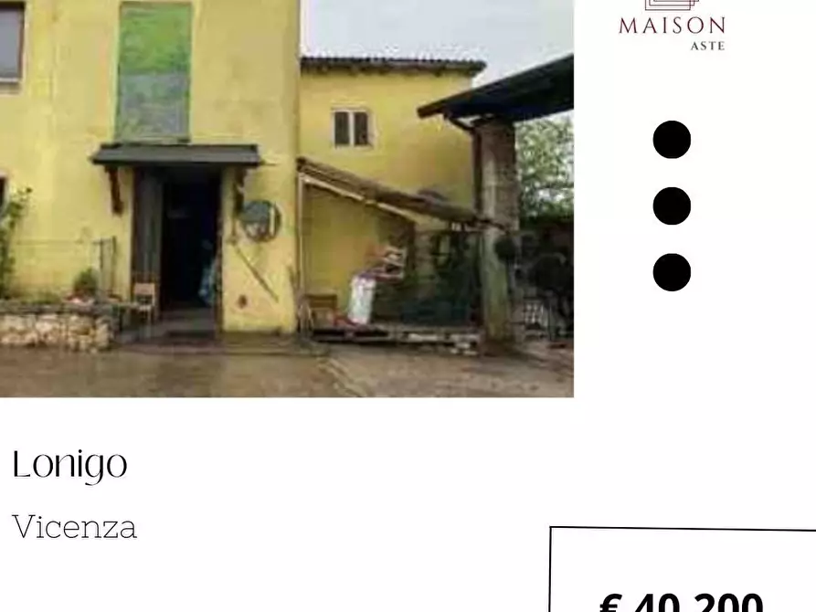 Immagine 1 di Magazzino in vendita  in Via Chiavica 84 a Lonigo