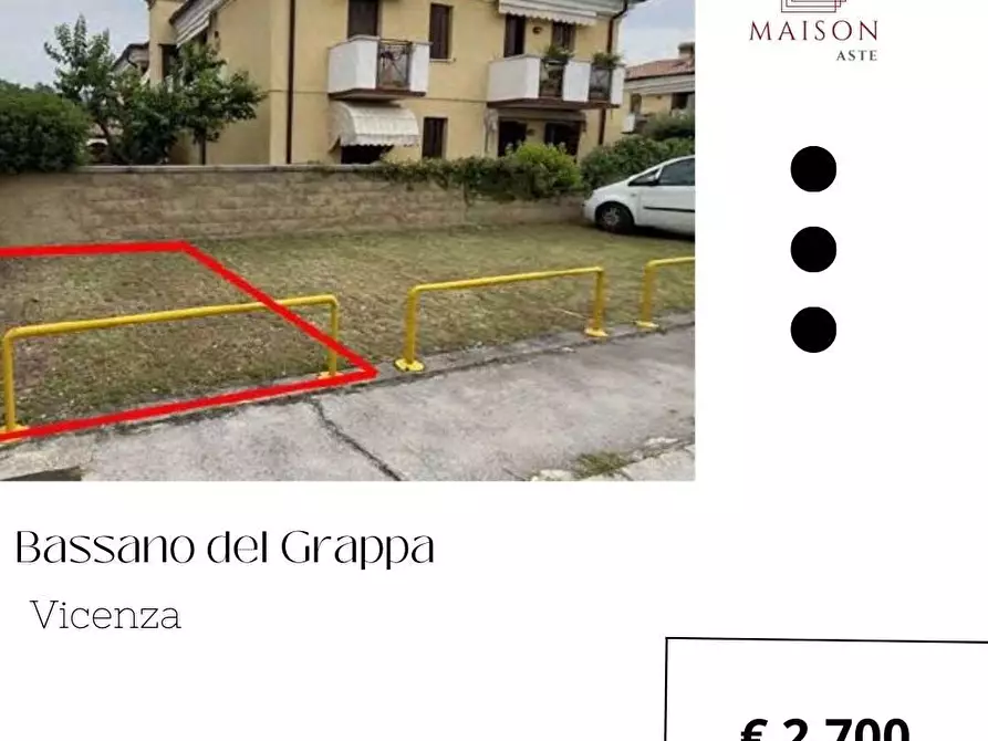 Immagine 1 di Posto auto in vendita  in Via Cavallare snc a Bassano Del Grappa