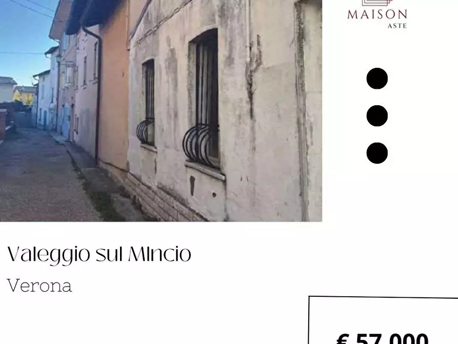 Immagine 1 di Appartamento in vendita  in via Bastia 39-41 a Valeggio Sul Mincio