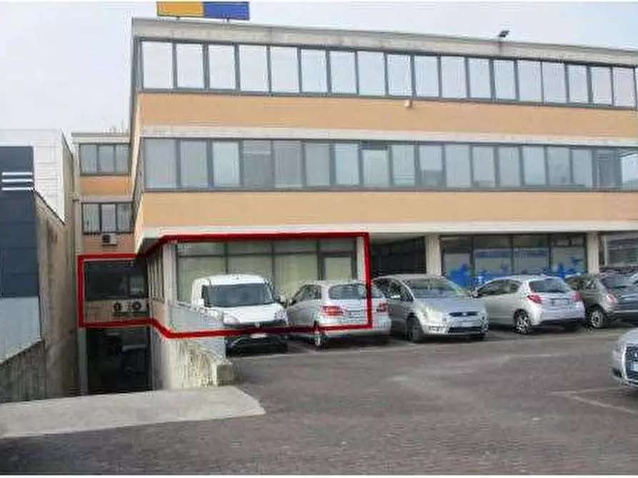 Immagine 1 di Ufficio in vendita  in Via del Commercio  4 a Romano D'ezzelino
