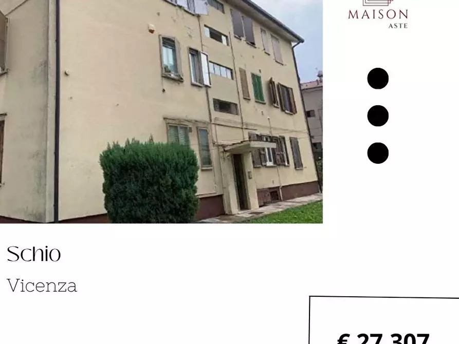 Immagine 1 di Appartamento in vendita  in Via Giovanni Pascoli 11 a Schio