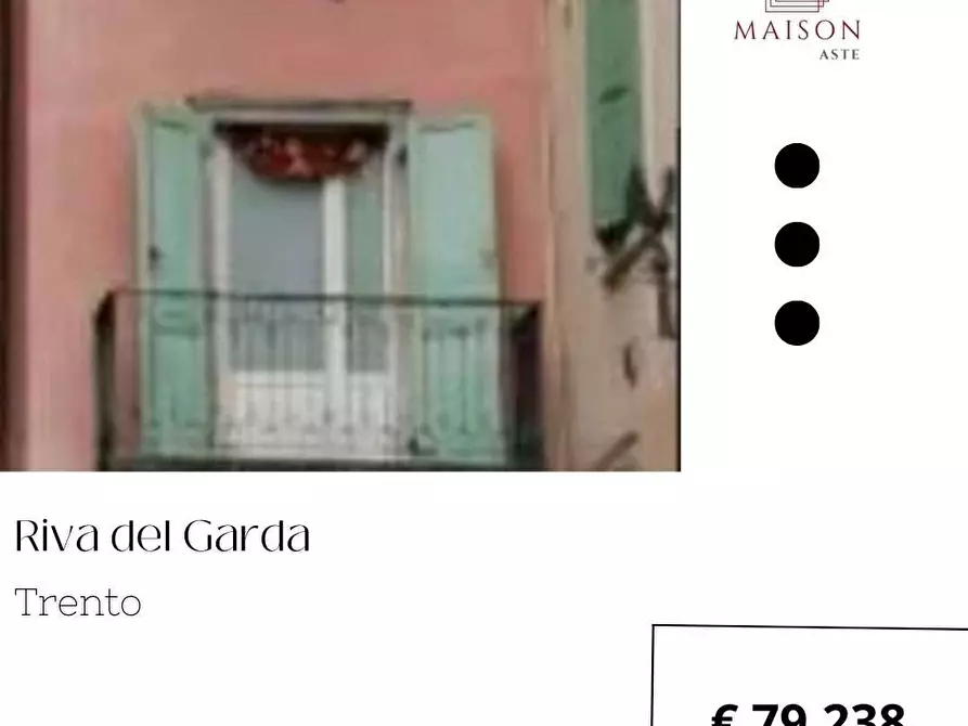 Immagine 1 di Appartamento in vendita  in Via Usignolo 2 a Riva Del Garda