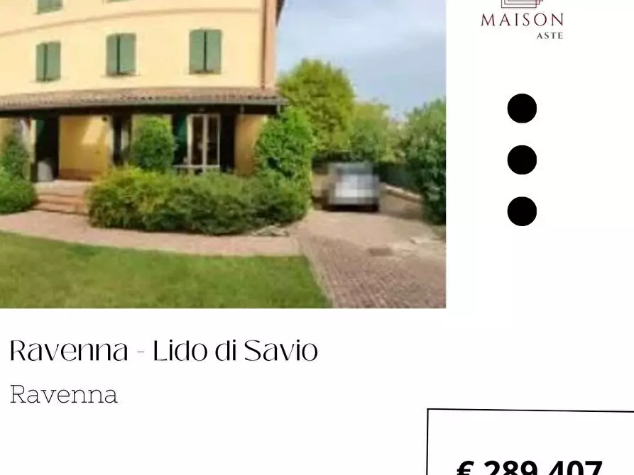 Immagine 1 di Villa in vendita  in Via Premilcuore 153 a Ravenna