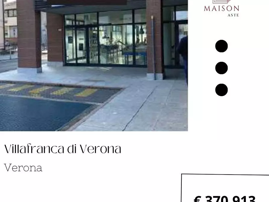Immagine 1 di Negozio in vendita  in Piazza Villafranchetta  2 a Villafranca Di Verona