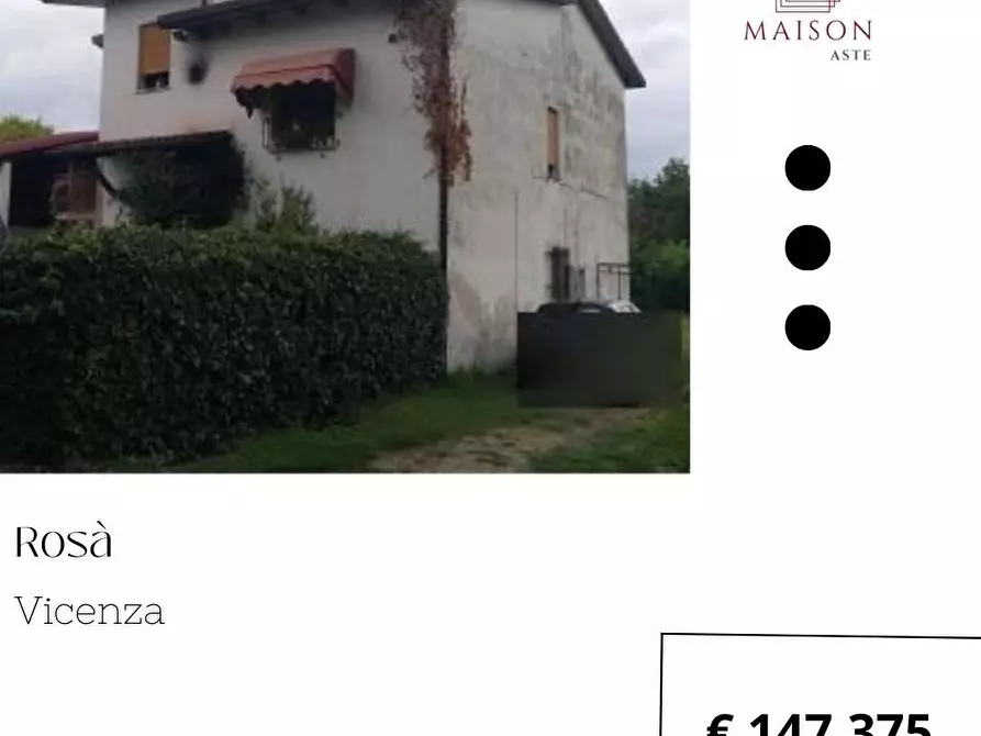 Immagine 1 di Porzione di casa in vendita  in Via Don G. Todesco 9 a Rosa'