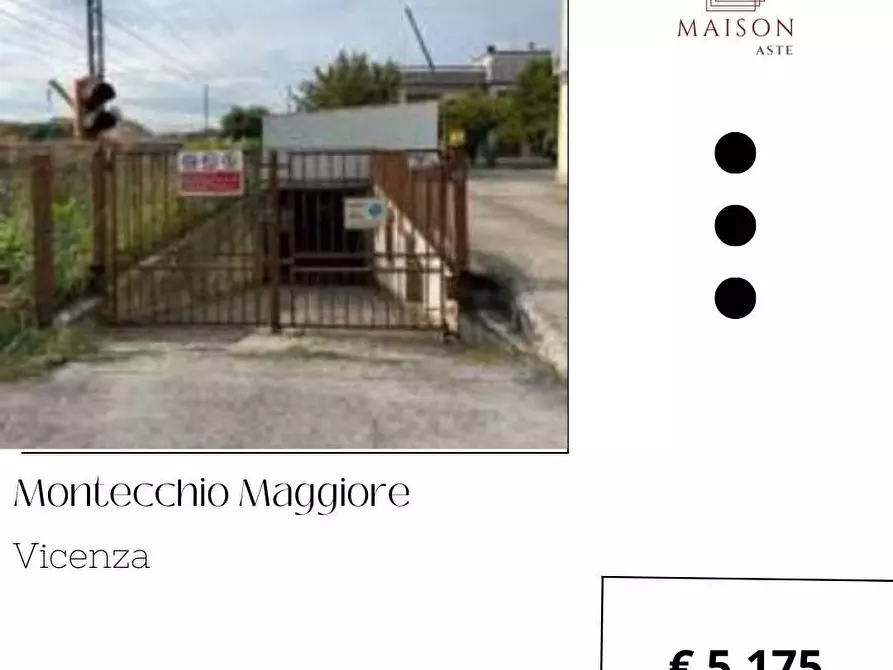 Immagine 1 di Garage in vendita  in Via Enrico Fermi 70 a Montecchio Maggiore