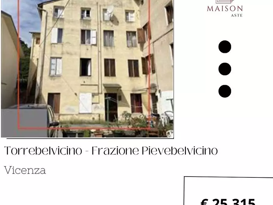 Immagine 1 di Porzione di casa in vendita  in Via Guglielmo Marconi 33 a Torrebelvicino