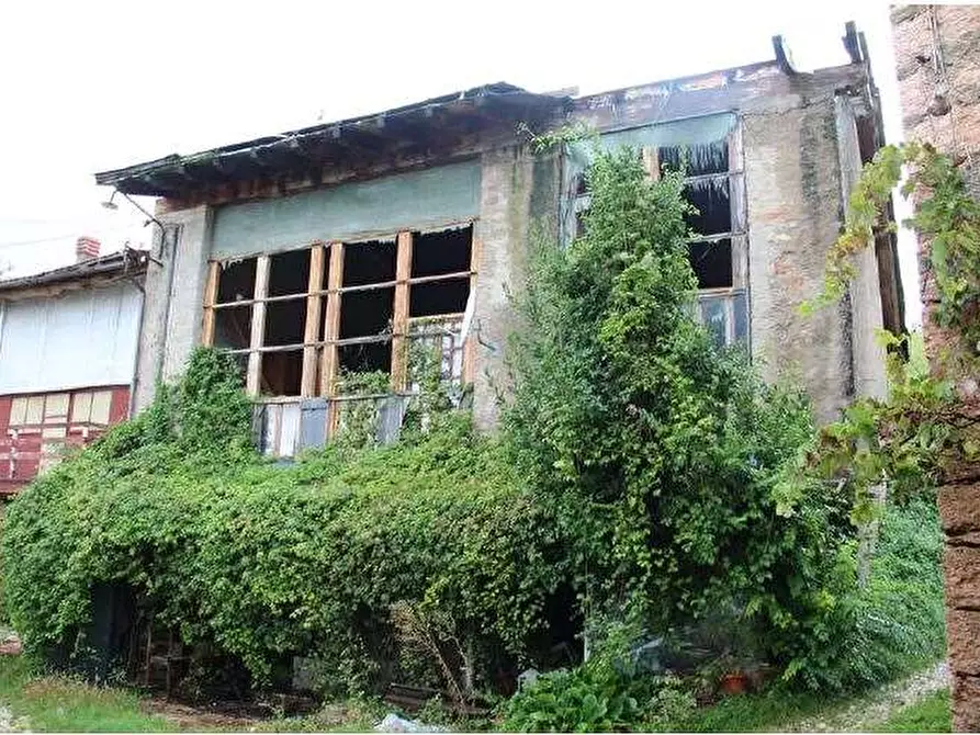 Immagine 3 di Magazzino in vendita  in Contrada Barco snc a Roverè Veronese