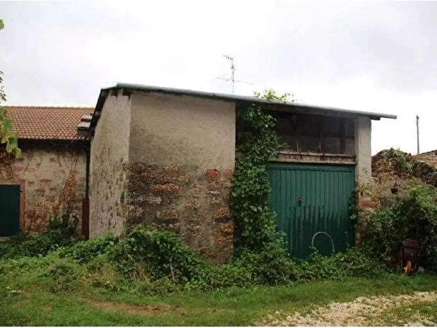 Immagine 8 di Magazzino in vendita  in Contrada Barco snc a Roverè Veronese