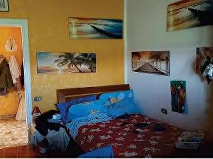 Immagine 12 di Appartamento in vendita  in Via Virgiliana 1 a Trevenzuolo