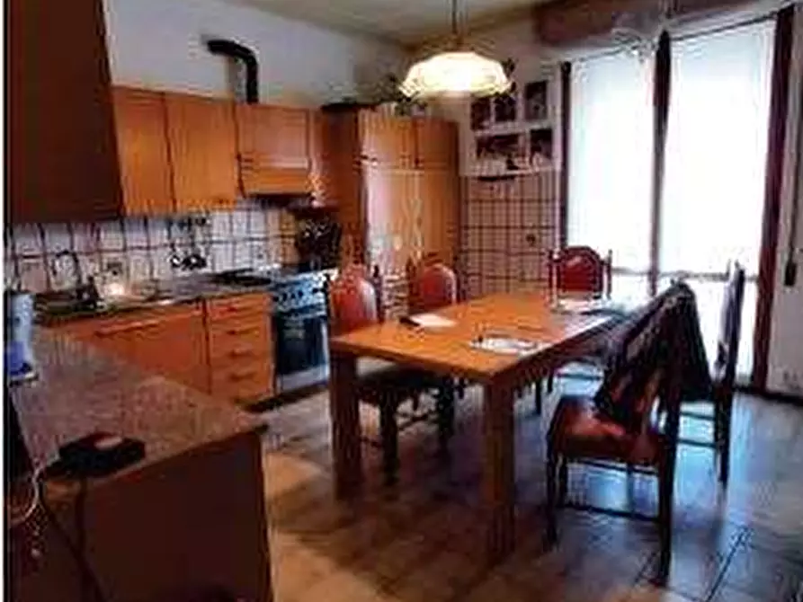 Immagine 6 di Appartamento in vendita  in Via Virgiliana 1 a Trevenzuolo