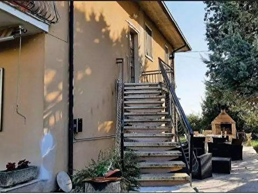 Immagine 2 di Appartamento in vendita  in Via Virgiliana 1 a Trevenzuolo