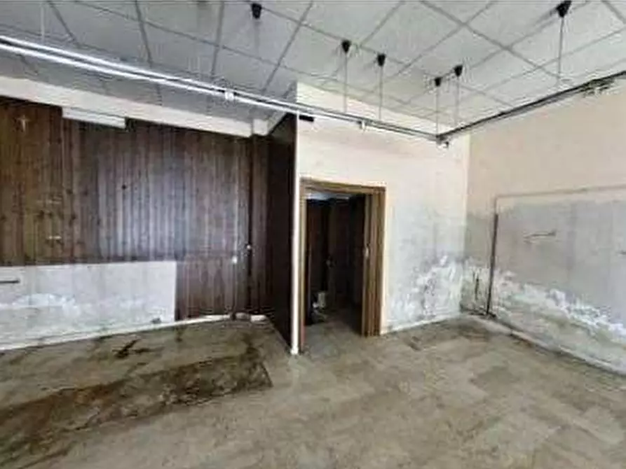 Immagine 8 di Negozio in vendita  in Via Martiri della Libertà 5 a Nogara