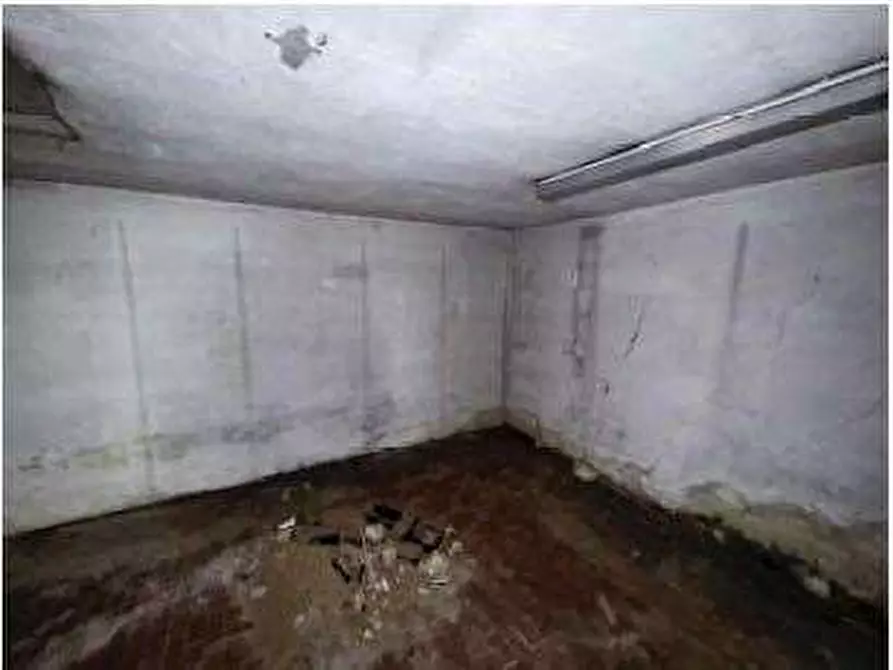 Immagine 13 di Negozio in vendita  in Via Martiri della Libertà 5 a Nogara