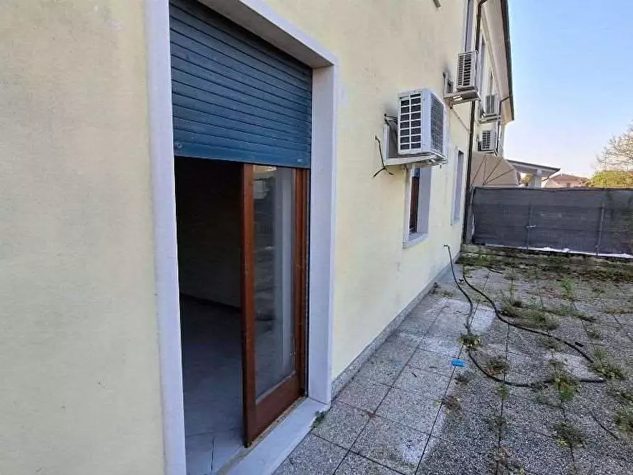 Immagine 20 di Appartamento in vendita  in Via Giacomo Leopardi 87 a Zimella