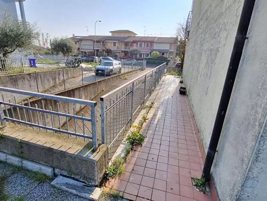 Immagine 23 di Appartamento in vendita  in Via Giacomo Leopardi 87 a Zimella