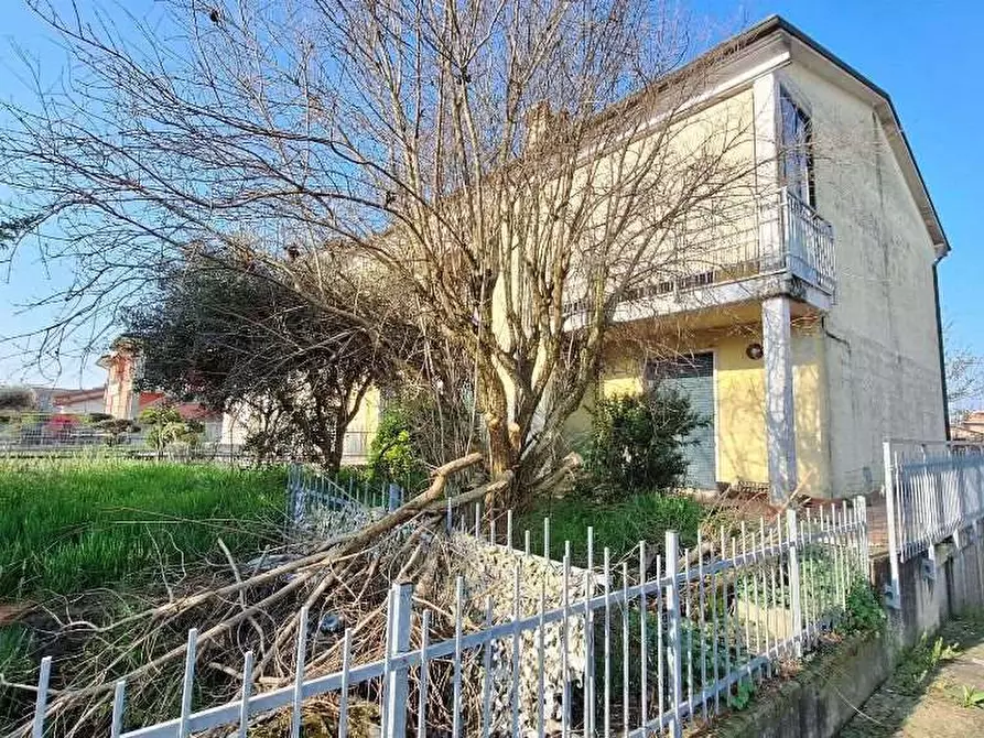 Immagine 27 di Appartamento in vendita  in Via Giacomo Leopardi 87 a Zimella