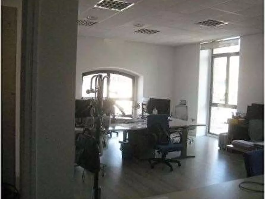 Immagine 5 di Ufficio in vendita  in Via Vecchia Ferriera  57 a Vicenza