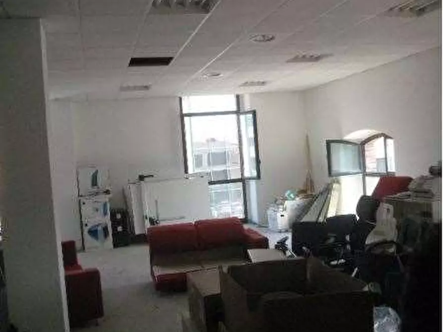 Immagine 7 di Ufficio in vendita  in Via Vecchia Ferriera  57 a Vicenza