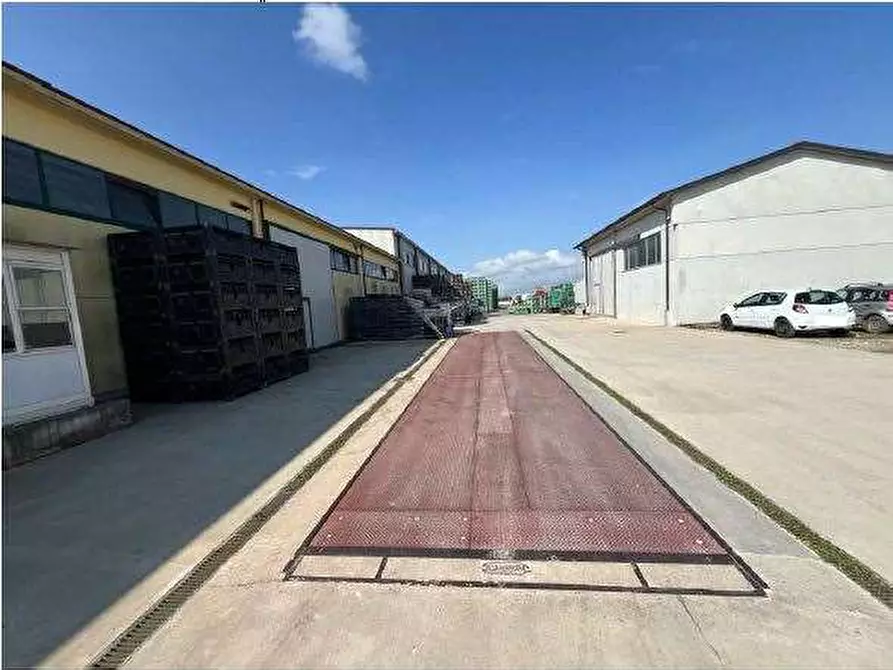 Immagine 12 di Capannone industriale in vendita  in Via Afra Decò 22 a Villafranca Di Verona