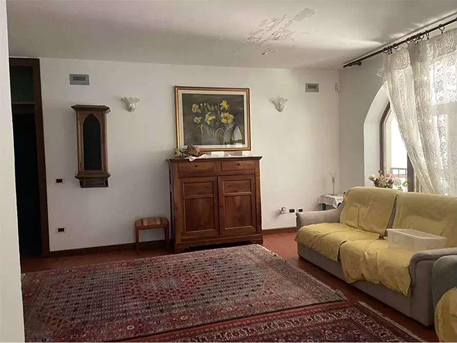 Immagine 12 di Villa in vendita  in via legnago 8 a Palu'