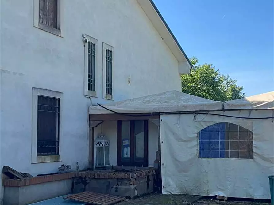 Immagine 49 di Villa in vendita  in via legnago 8 a Palu'