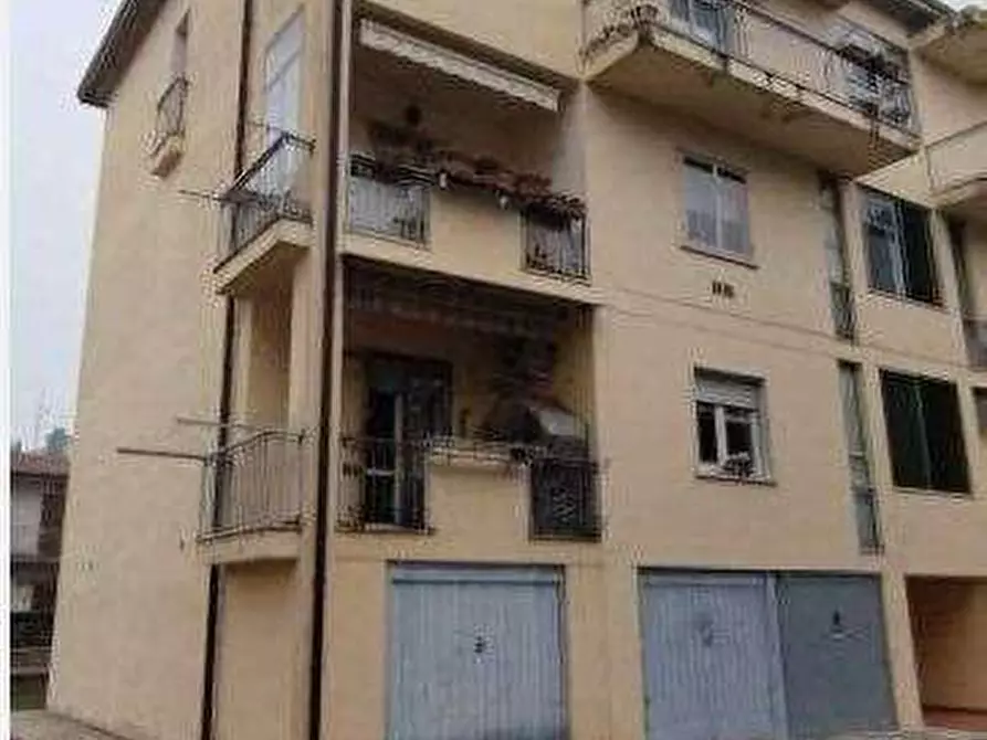 Immagine 1 di Appartamento in vendita  in Via Gramsci 9 a Sommacampagna