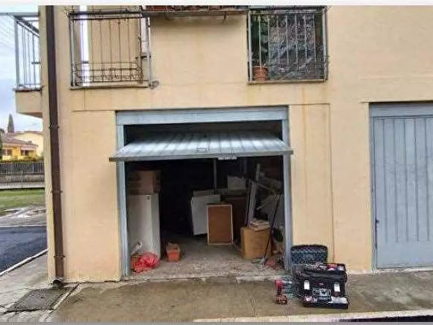 Immagine 3 di Appartamento in vendita  in Via Gramsci 9 a Sommacampagna