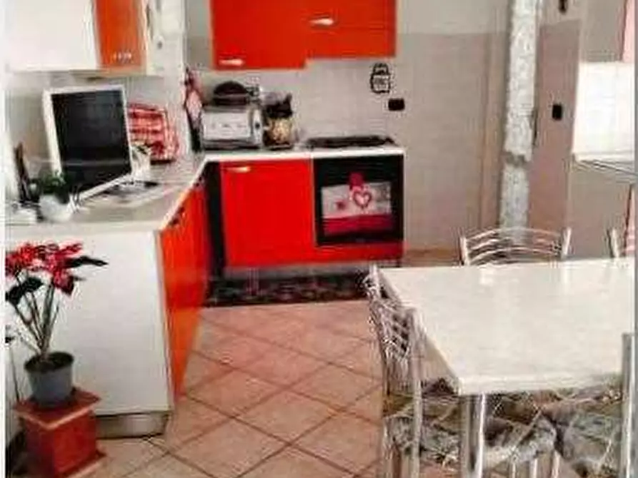 Immagine 7 di Appartamento in vendita  in Via Gramsci 9 a Sommacampagna