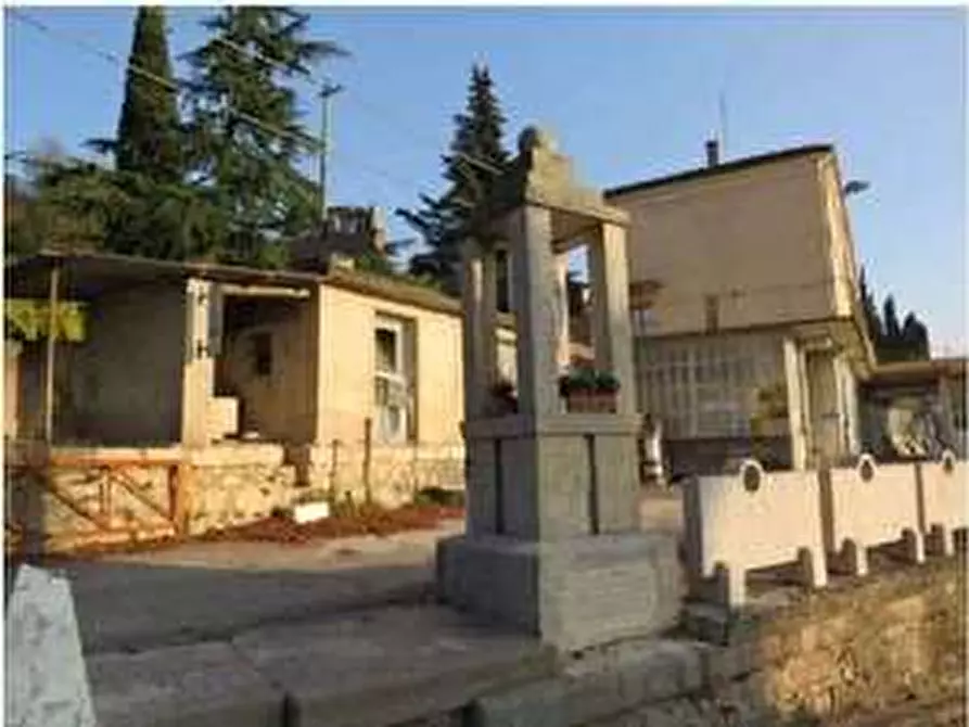 Immagine 1 di Capannone industriale in vendita  in Località Gamberon 17 a Caprino Veronese